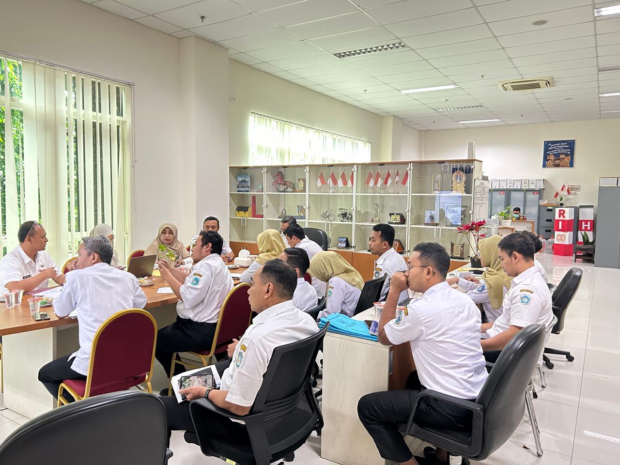 Membangun Basis Data Pendidikan yang Terpadu melalui Sinkronisasi Data Satuan Pendidikan