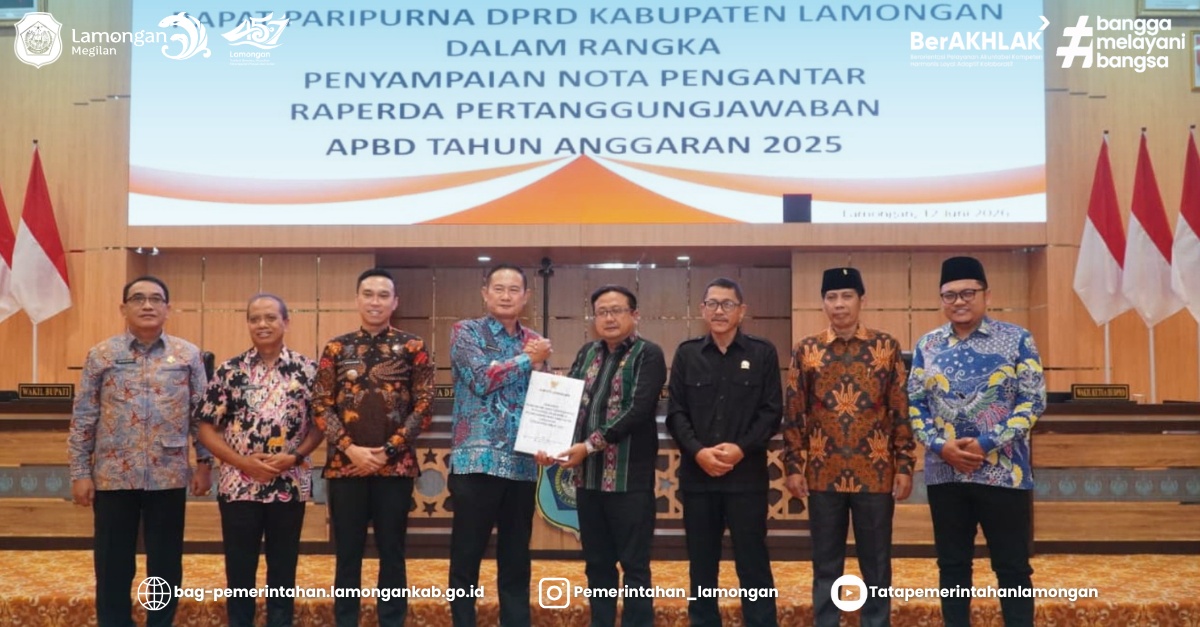 Foto: Bupati Lamongan Sampaikan Pertanggungjawaban Pelaksanaan APBD 2025