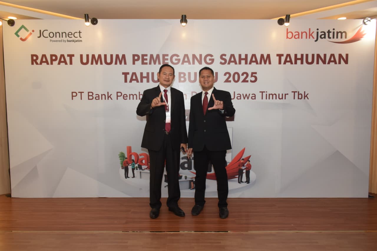 Foto: Pak Yes Hadiri RUPS Bank Jatim