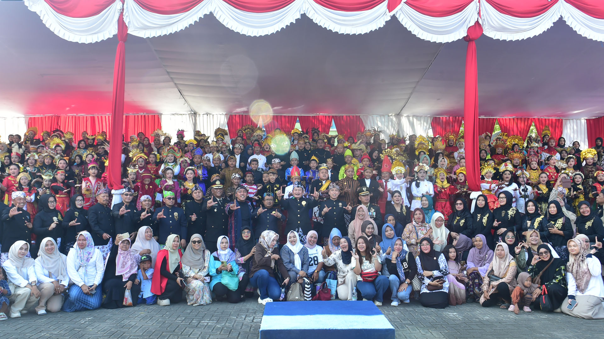 Foto: Hardiknas 2026, Pemkab Lamongan Beri Apresiasi bagi Insan Pendidikan Berprestasi