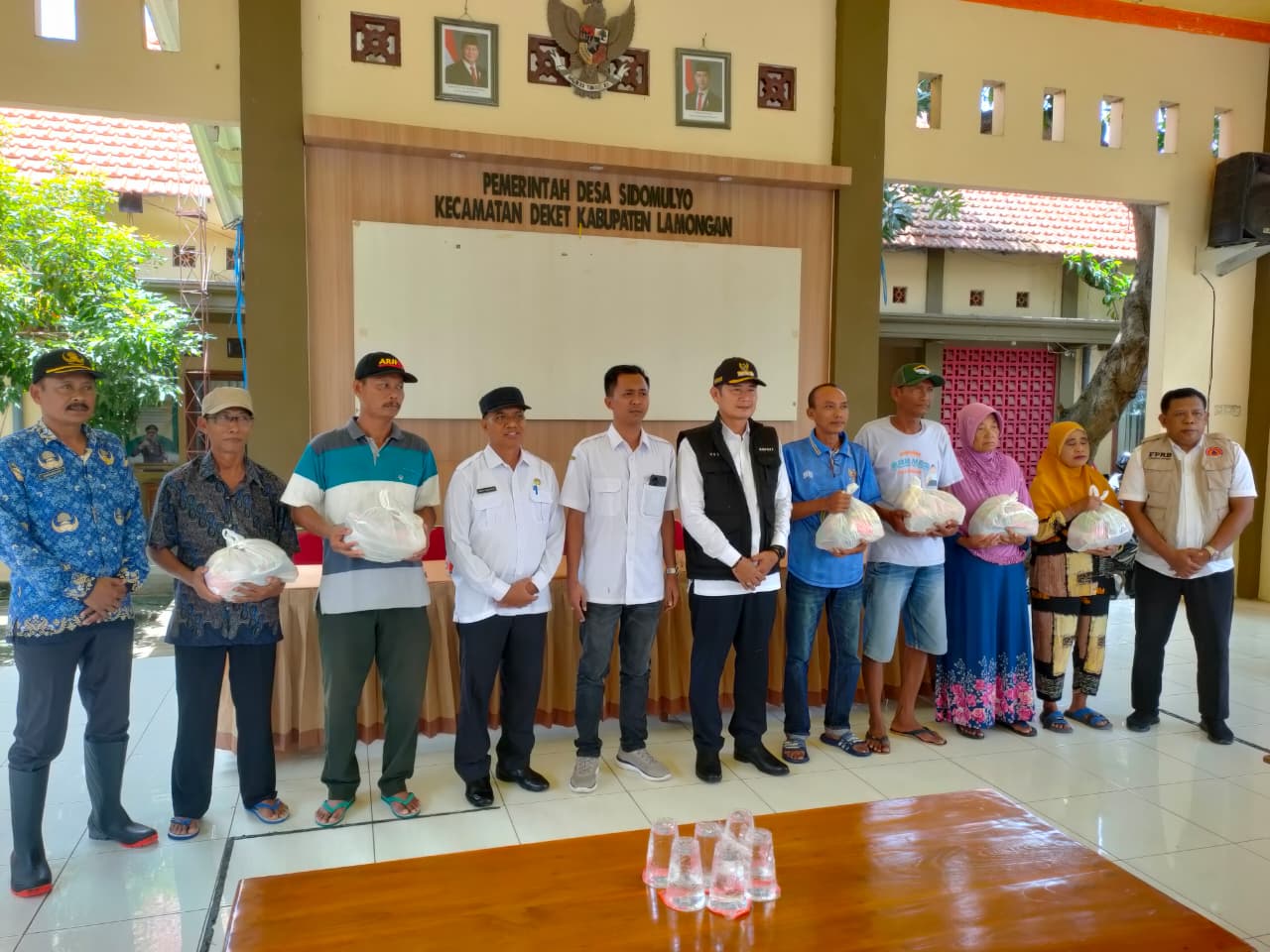 Foto: Monitoring dan Distribusi Bantuan Bencana Banjir Oleh Pak Yes