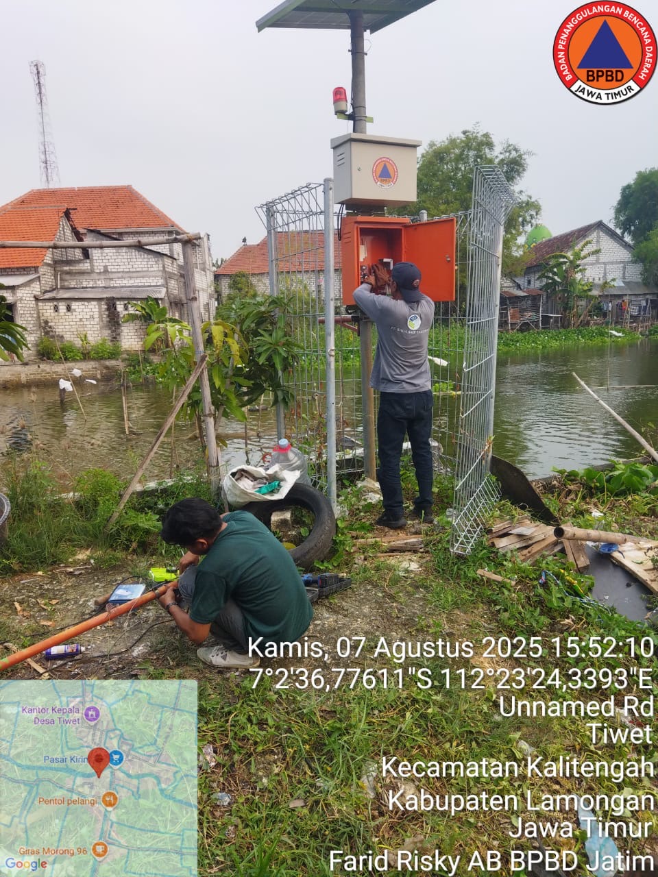 Foto: BPBD Lamongan Laksanakan Giat Perawatan Aset EWS Banjir di Desa Tiwet, Kecamatan Kalitengah