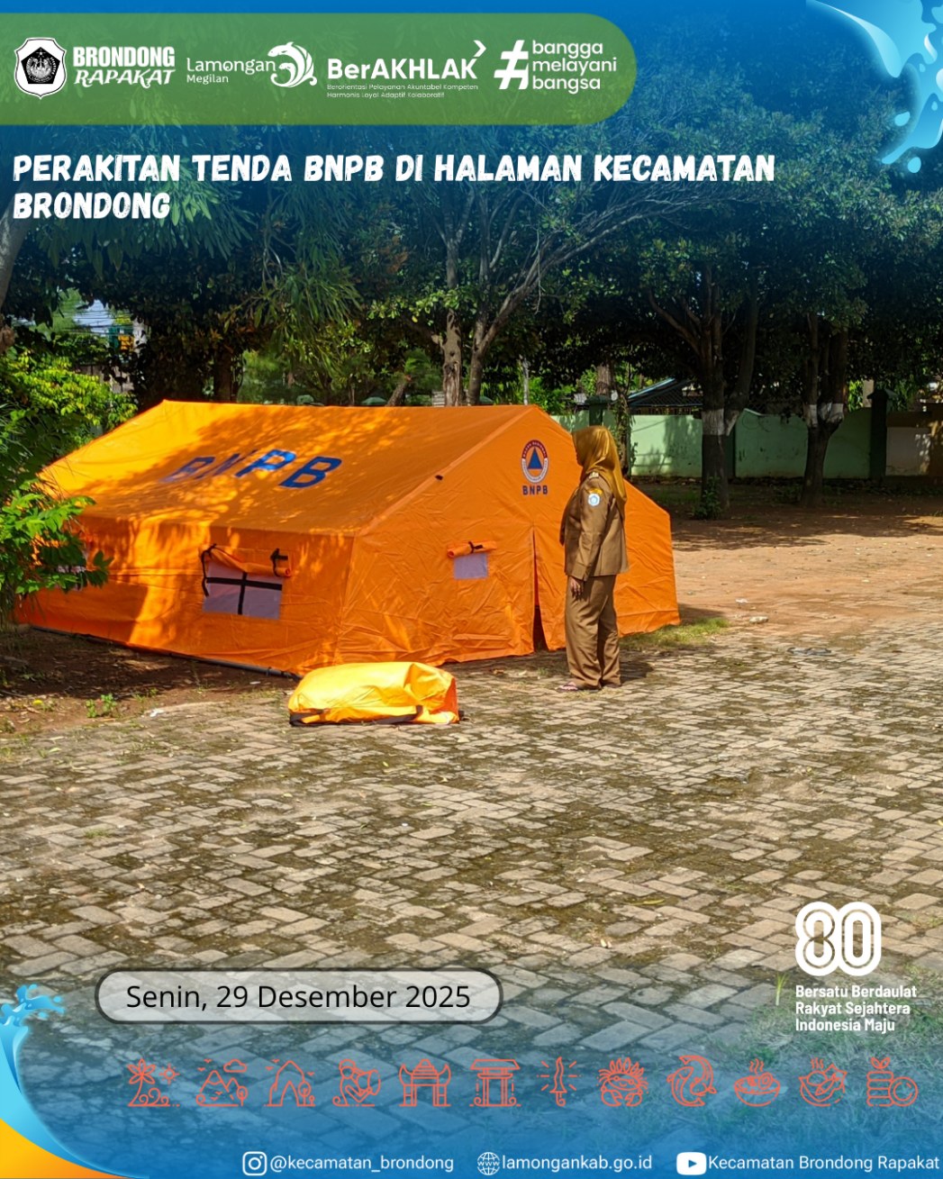 Foto: GERAK CEPAT ASN SIAPKAN TENDA BNPB DI KECAMATAN BRONDONG