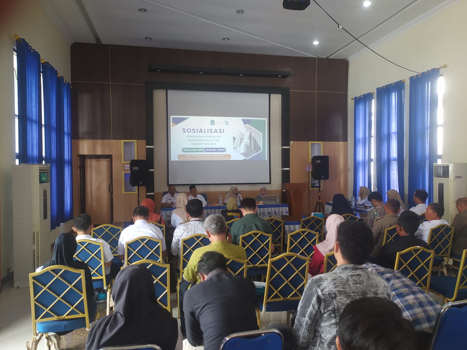 Foto: SOSIALISASI PENERAPAN PENILAIAN PEMBANGUNAN ATAS PENERBITAN PBG DI DINAS PERUMAHAN RAKYAT