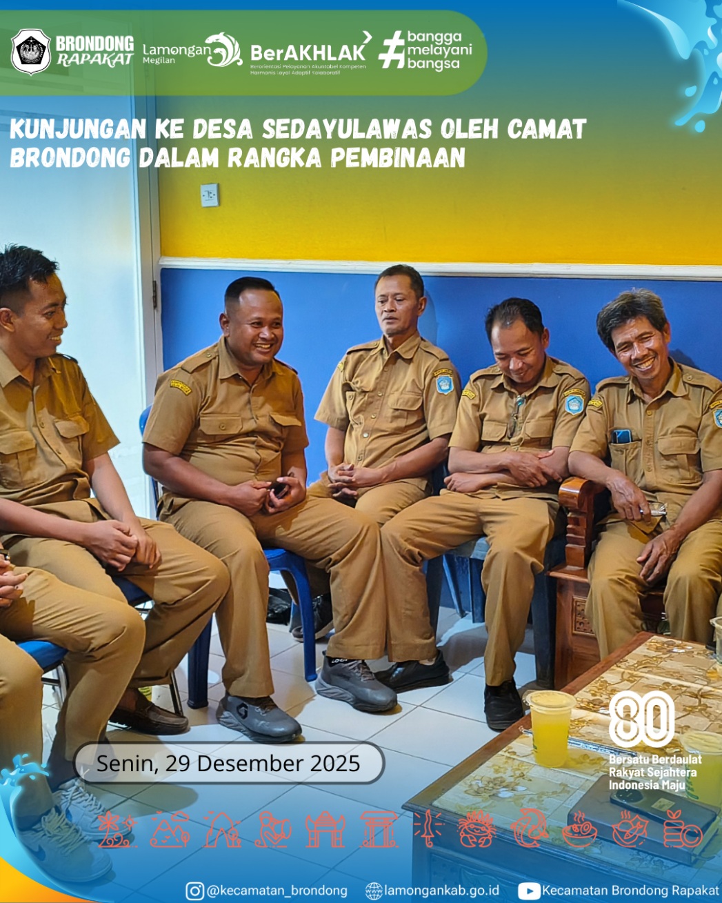 Foto: IBU CAMAT BRONDONG TURUN LANGSUNG LAKUKAN PEMBINAAN WILAYAH DI SEDAYULAWAS