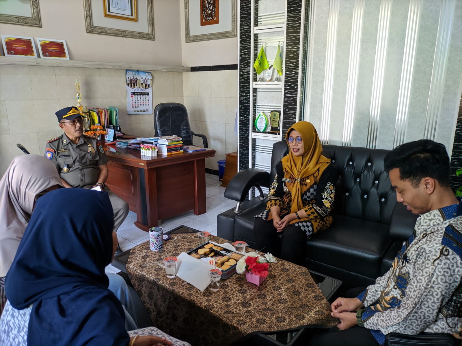 Foto: MEMPERERAT SINERGI DAN SILATURAHMI: HALAL BIHALAL PEMERINTAH KECAMATAN BRONDONG BERSAMA UPT PERTANIAN