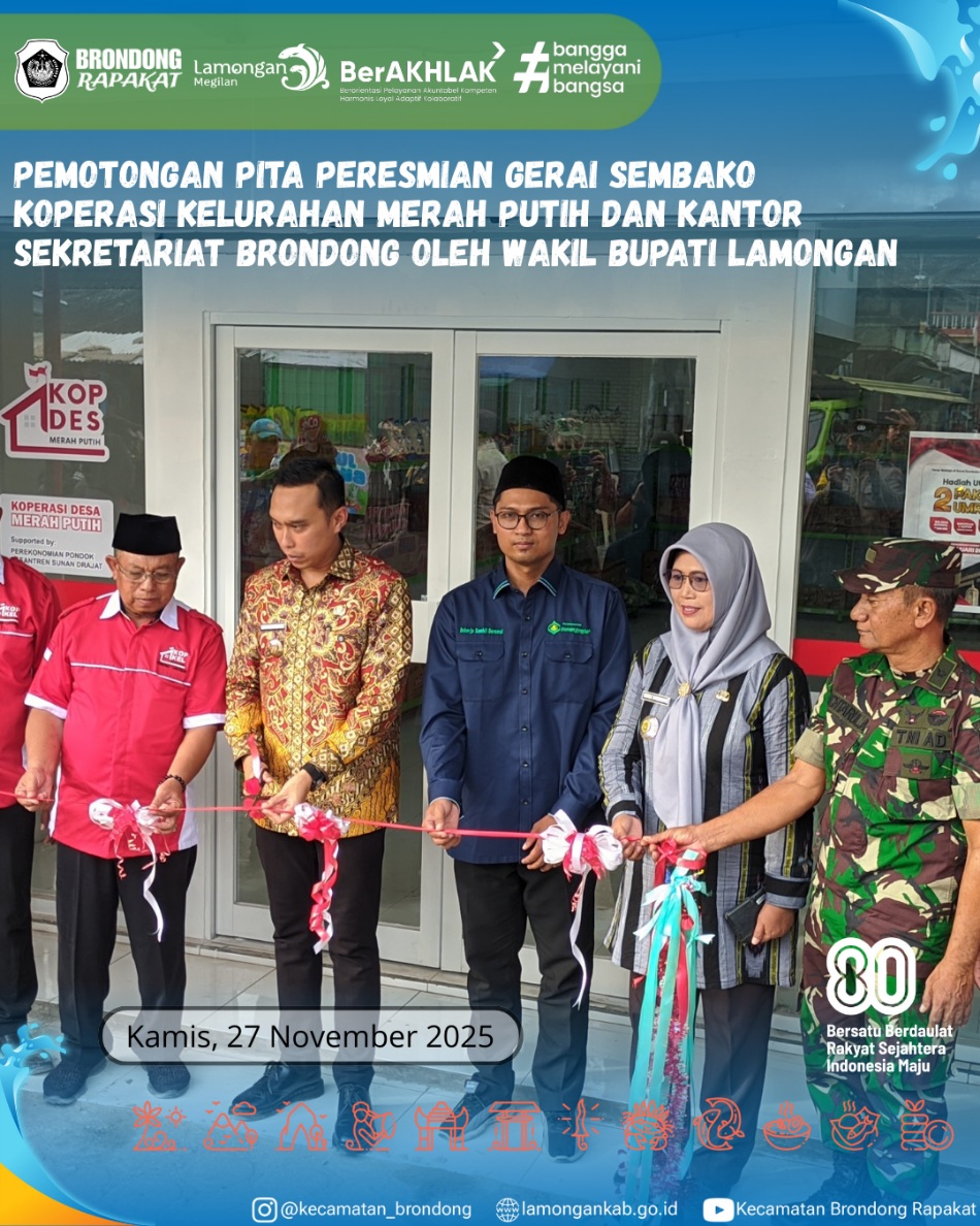 Foto: PEMOTONGAN PITA LAUNCHING KANTOR SEKRETARIAT DAN GERAI SEMBAKO KOPERASI MERAH PUTIH BRONDONG