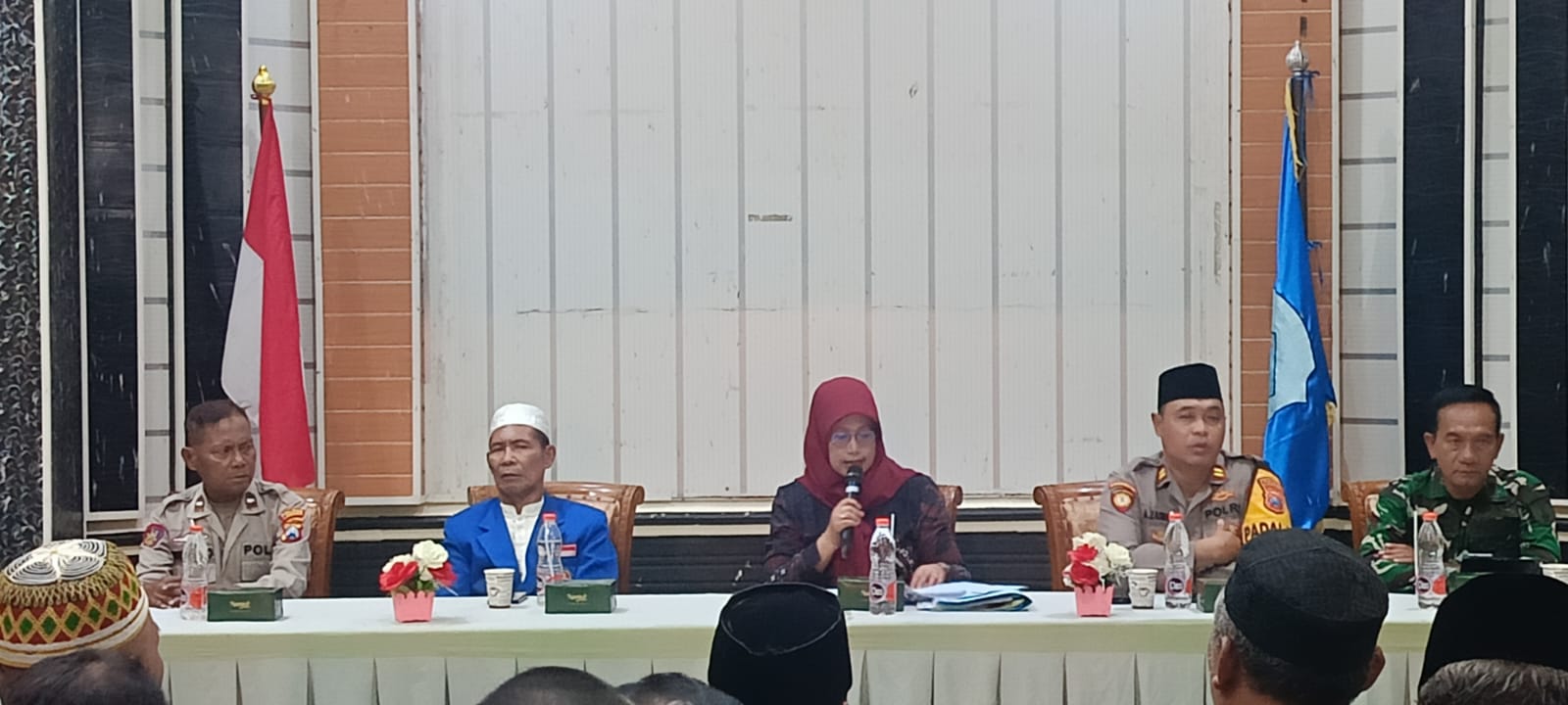 Foto: SINERGI FORKOPIMCAM PERKUAT KAMTIBMAS DI KECAMATAN BRONDONG