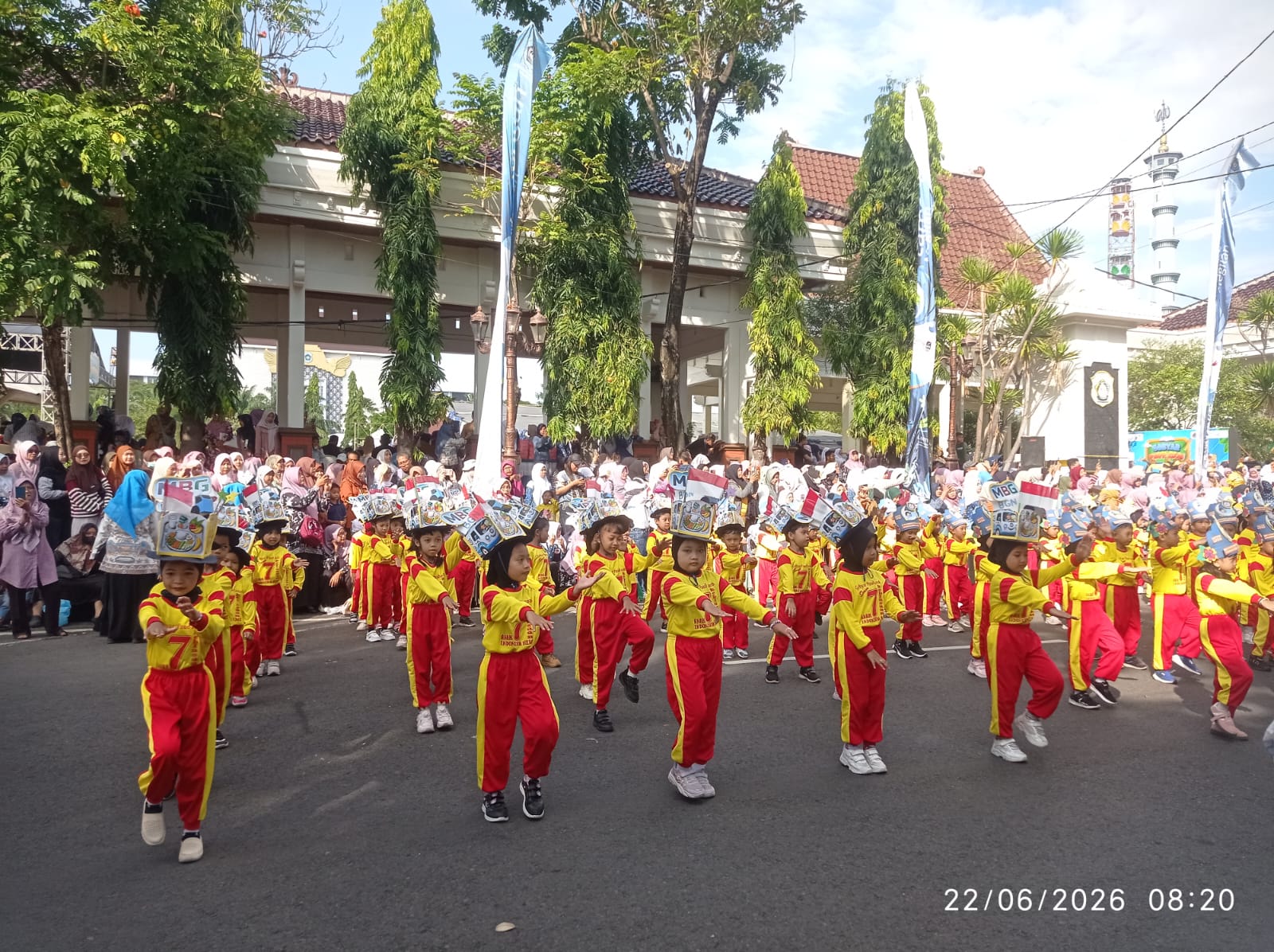 Foto: GEBYAR PAUD KABUPATEN LAMONGAN MERIAHKAN ALUN-ALUN LAMONGAN