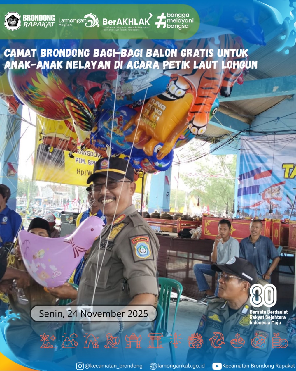 Foto: IBU CAMAT BRONDONG BAGIKAN BALON UNTUK ANAK NELAYAN DI ACARA PETIK LAUT LOHGUNG