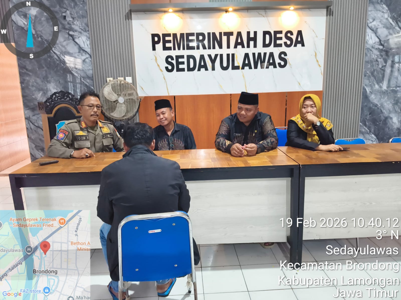 Foto: TRANTIBUM BERSAMA PERANGKAT DESA GELAR MEDIASI LAPORAN WARGA TERKAIT PENGEMIS YANG MERESAHKAN
