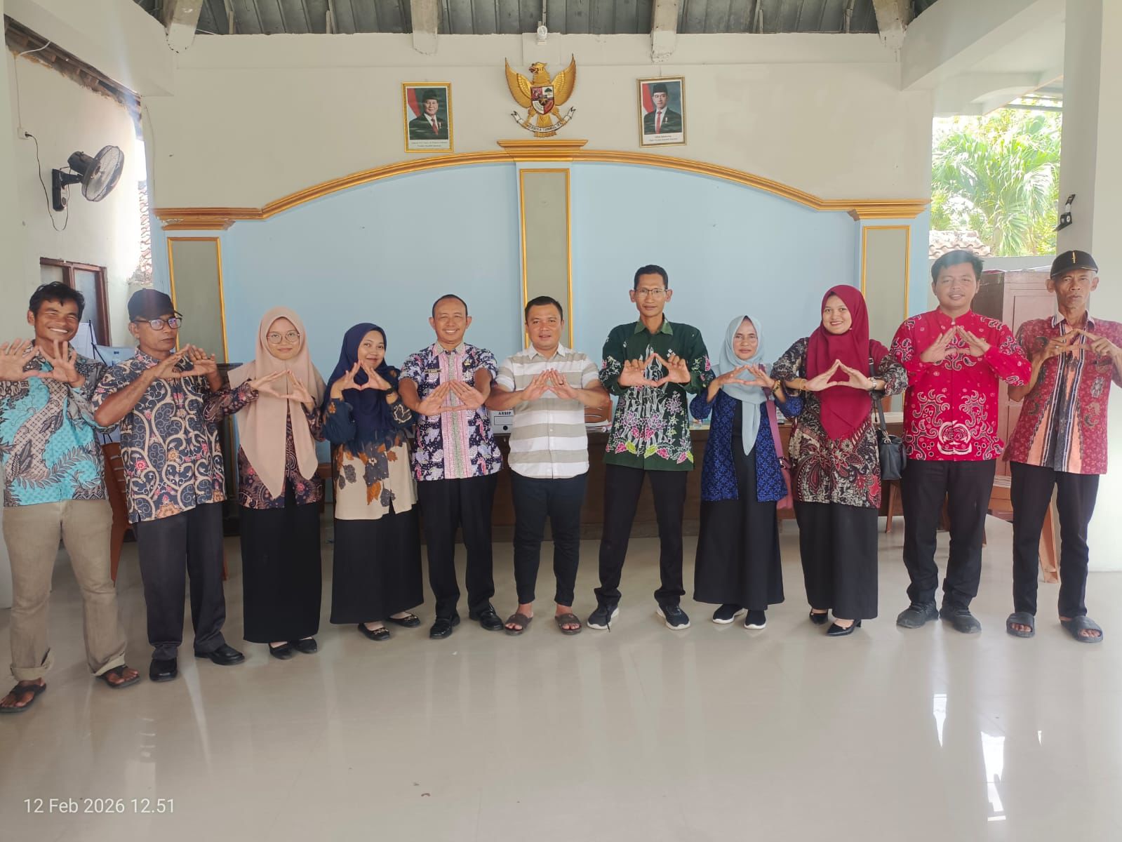 Foto: Melalui Bidang Pembinaan Dan Pengawasan Kearsipan, Dinas Arpusda Melakukan Pembinaan Pengelolaan Arsip Di Desa Kuripan Kecamatan Babat