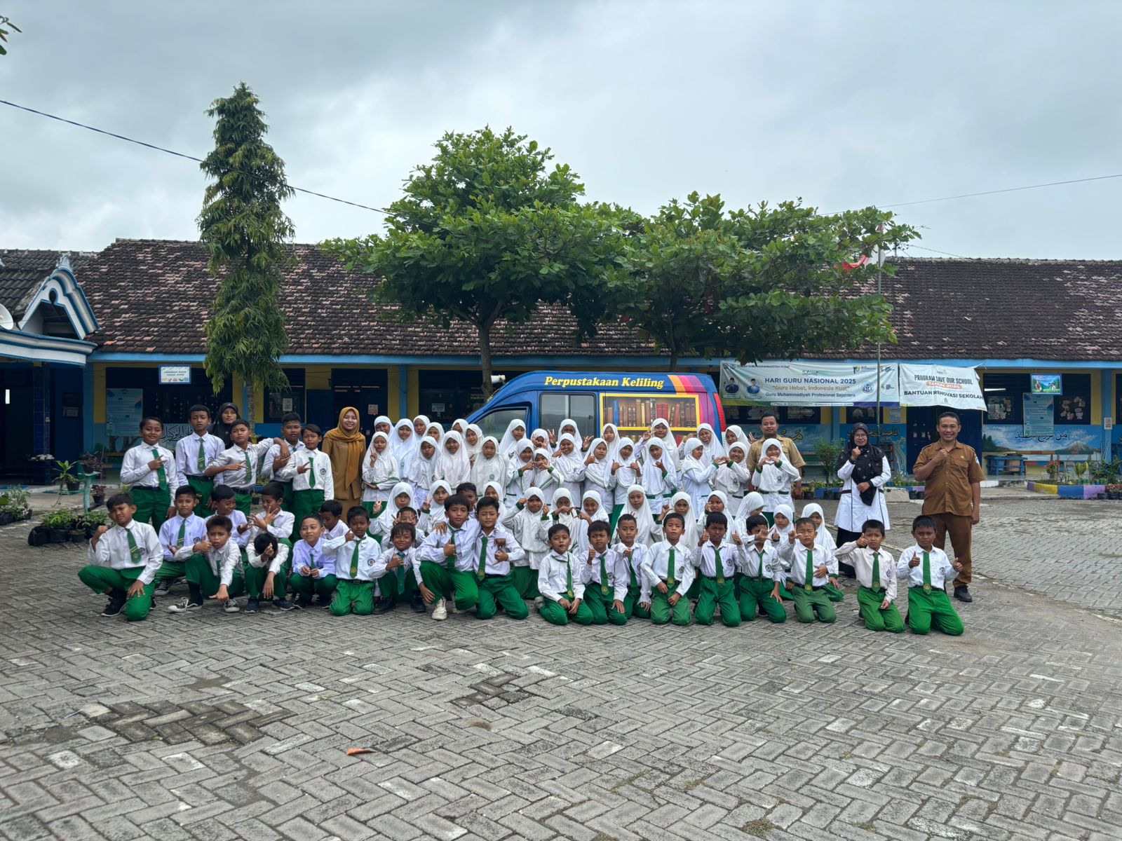 Foto: LITERASI SERU GOES TO SCHOOL HADIR DI MI MUHAMMADIYAH MEDALEM KECAMATAN MODO