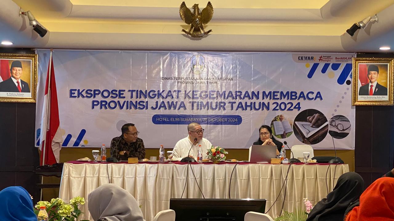 KEPALA DINAS ARPUSDA LAMONGAN IKUTI EKSPOSE TINGKAT KEGEMARAN MEMBACA JAWA TIMUR TAHUN 2024