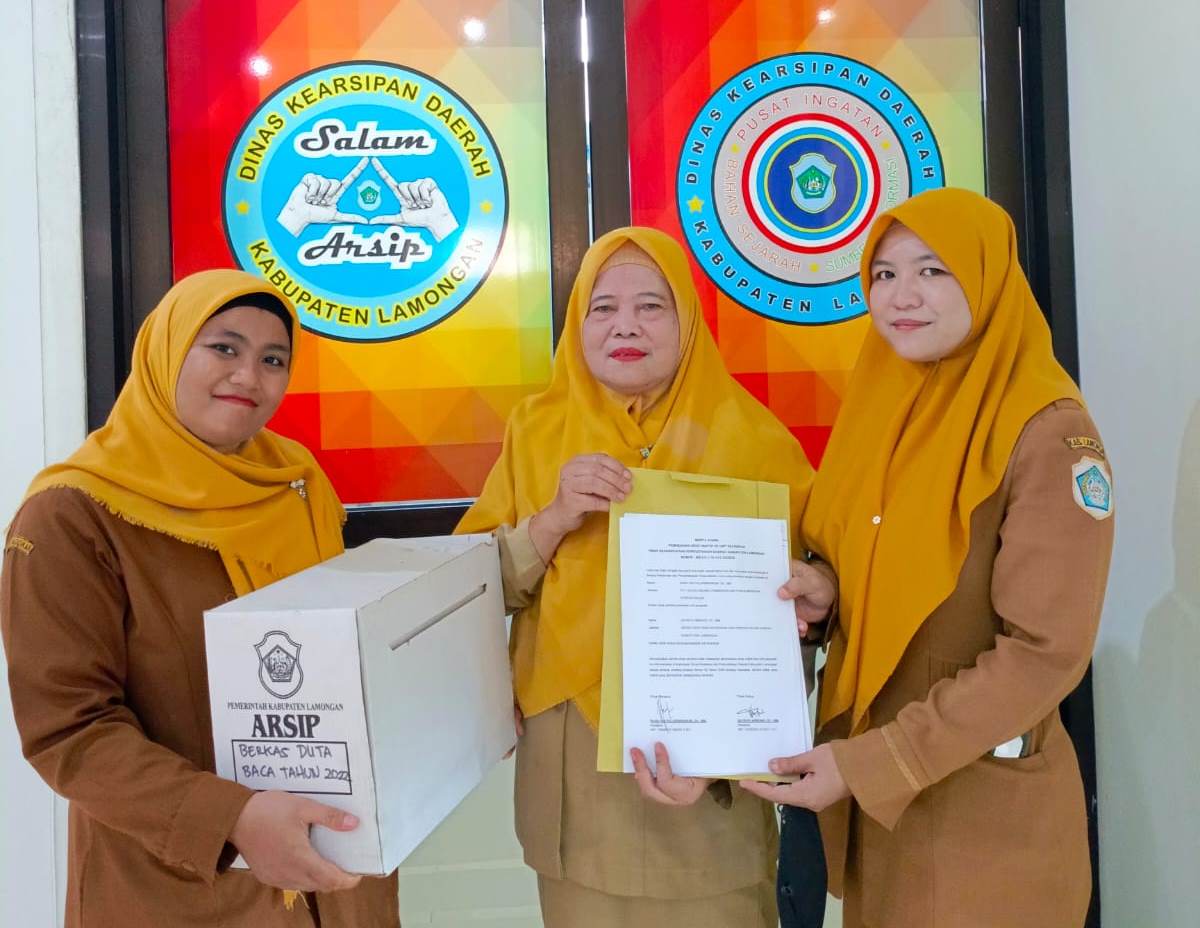 BIDANG PEMBINAAN DAN PENGEMBANGAN PERPUSTAKAAN  SELAKU UNIT PENGOLAH ARSIP PADA DINAS ARPUSDA LAKUKAN PEMINDAHAN ARSIP KE RUANG UNIT KEARSIPAN