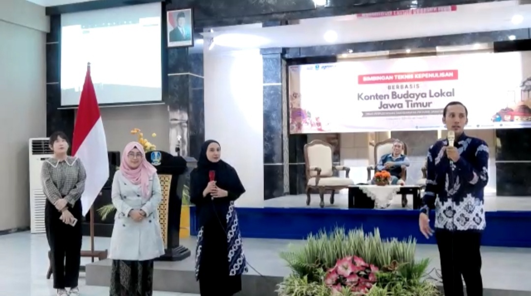 PEGAWAI ARPUSDA TERPILIH BIMTEK KEPENULISAN BERBASIS KONTEN BUDAYA LOKAL
