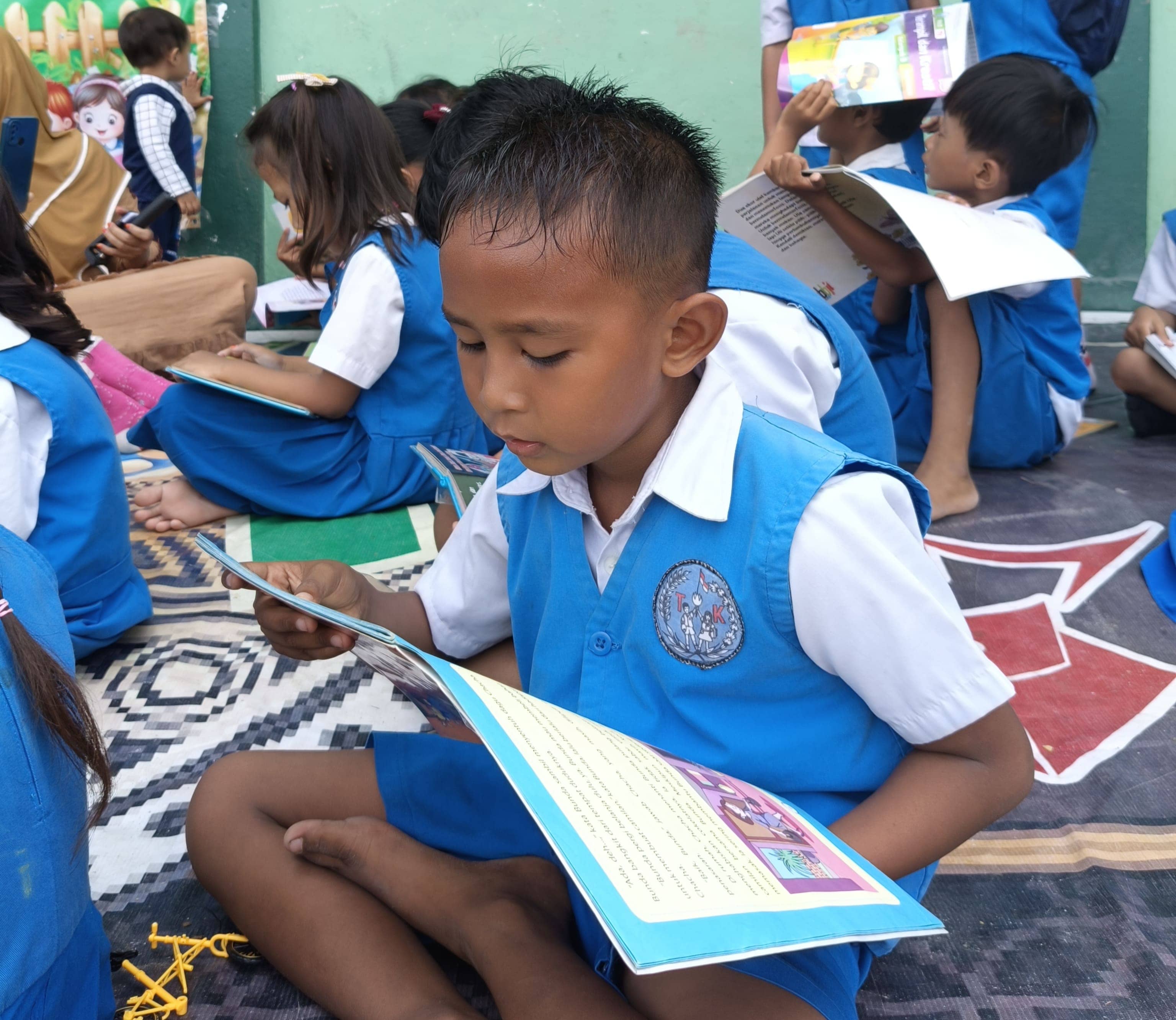 Peran Buku Bagi Anak-Anak TK di Lamongan