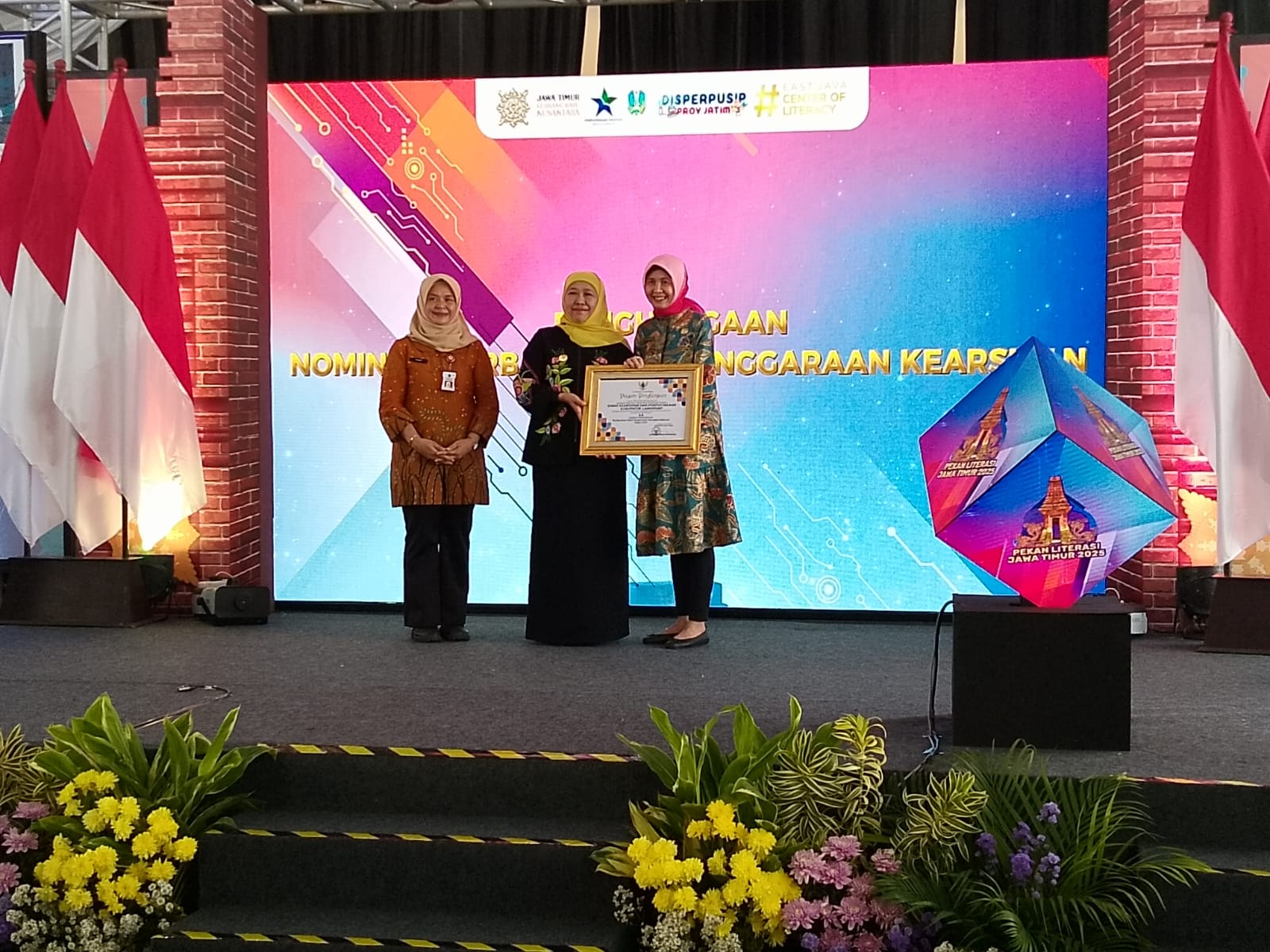 Dinas Kearsipan dan Perpustakaan Daerah Kabupaten Lamongan Raih Penghargaan “Top 3” Hasil Pengawasan Kearsipan Eksternal Provinsi Jawa Timur 2025