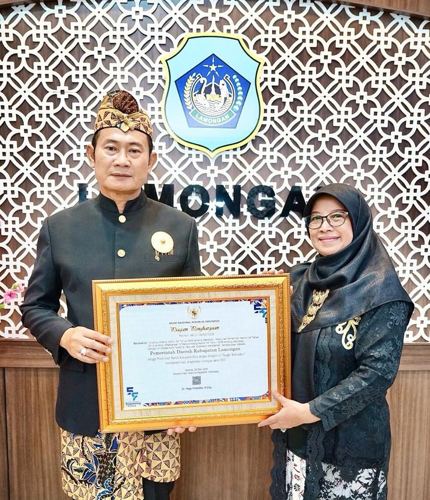 Foto: Pemkab Lamongan Terima Penghargaan Dari ANRI