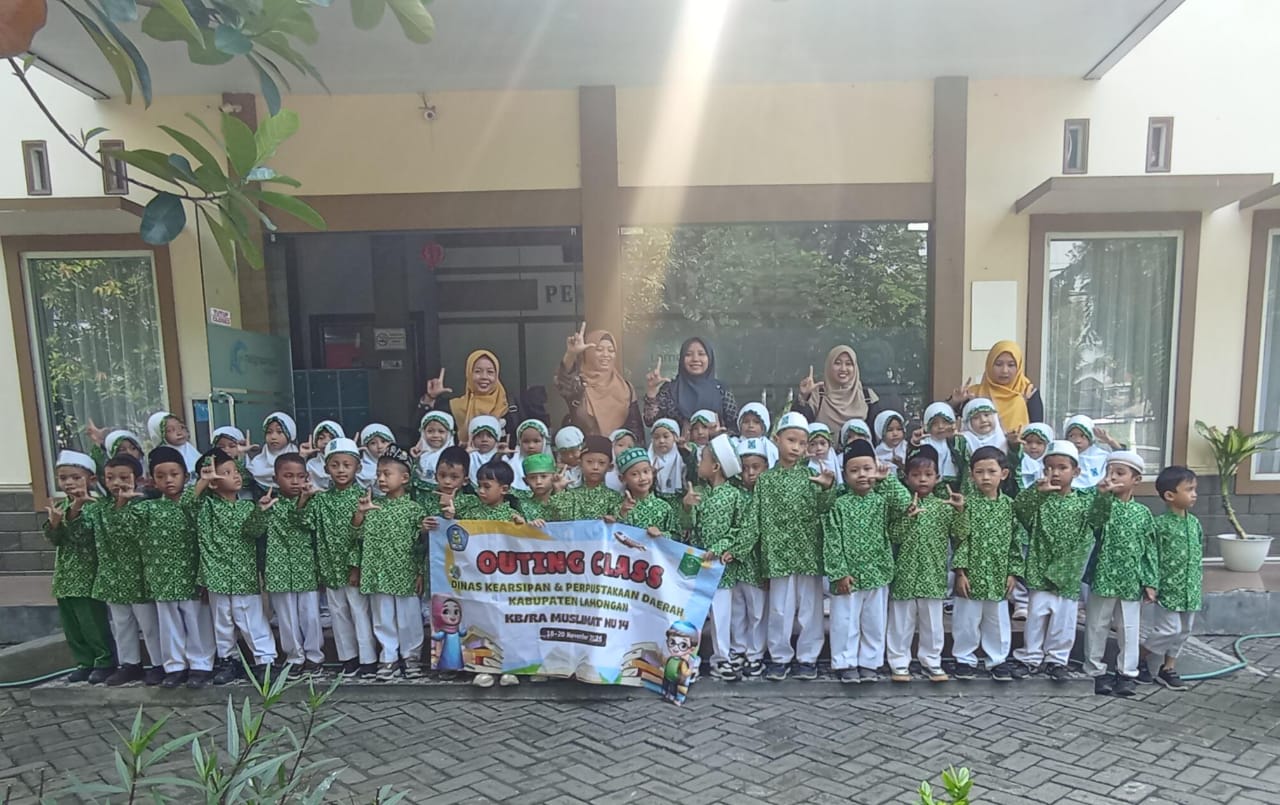 Foto: DINAS ARPUSDA BUDAYAKAN LITERASI BERSAMA RA MUSLIMAT NU 14 MADE KECAMATAN LAMONGAN