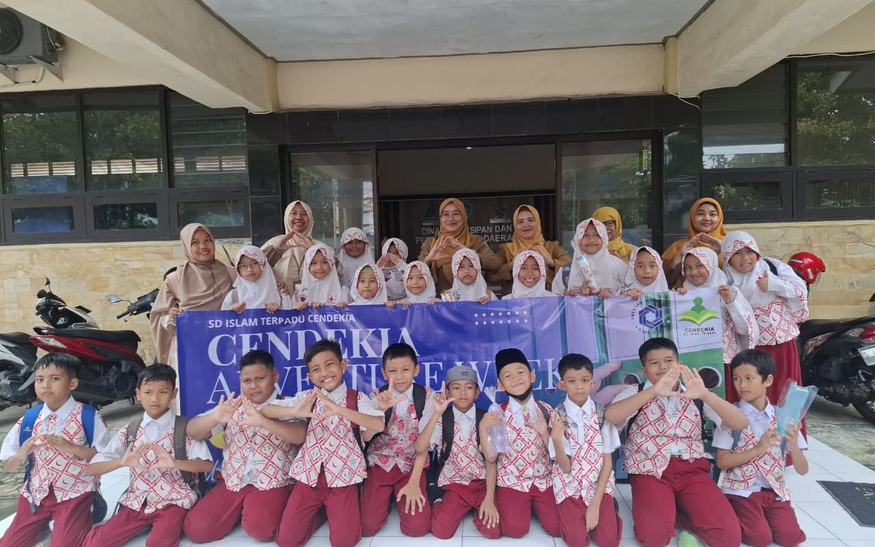 Foto: SD IT Cendekia Lamongan Melakukan Kunjungan Arsip Di Dinas Arpusda