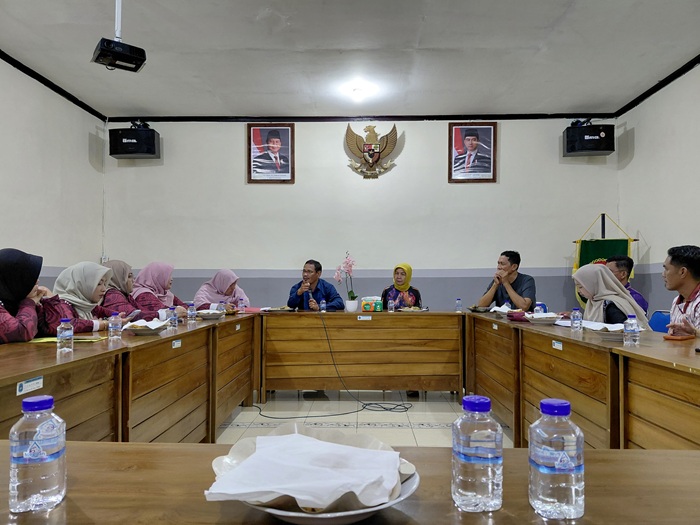 Foto: Siapkan Pemusnahan Arsip, Arsiparis Dinas Arpusda Hadiri Undangan Rapat Penilaian Arsip Di Dinas Lingkungan Hidup