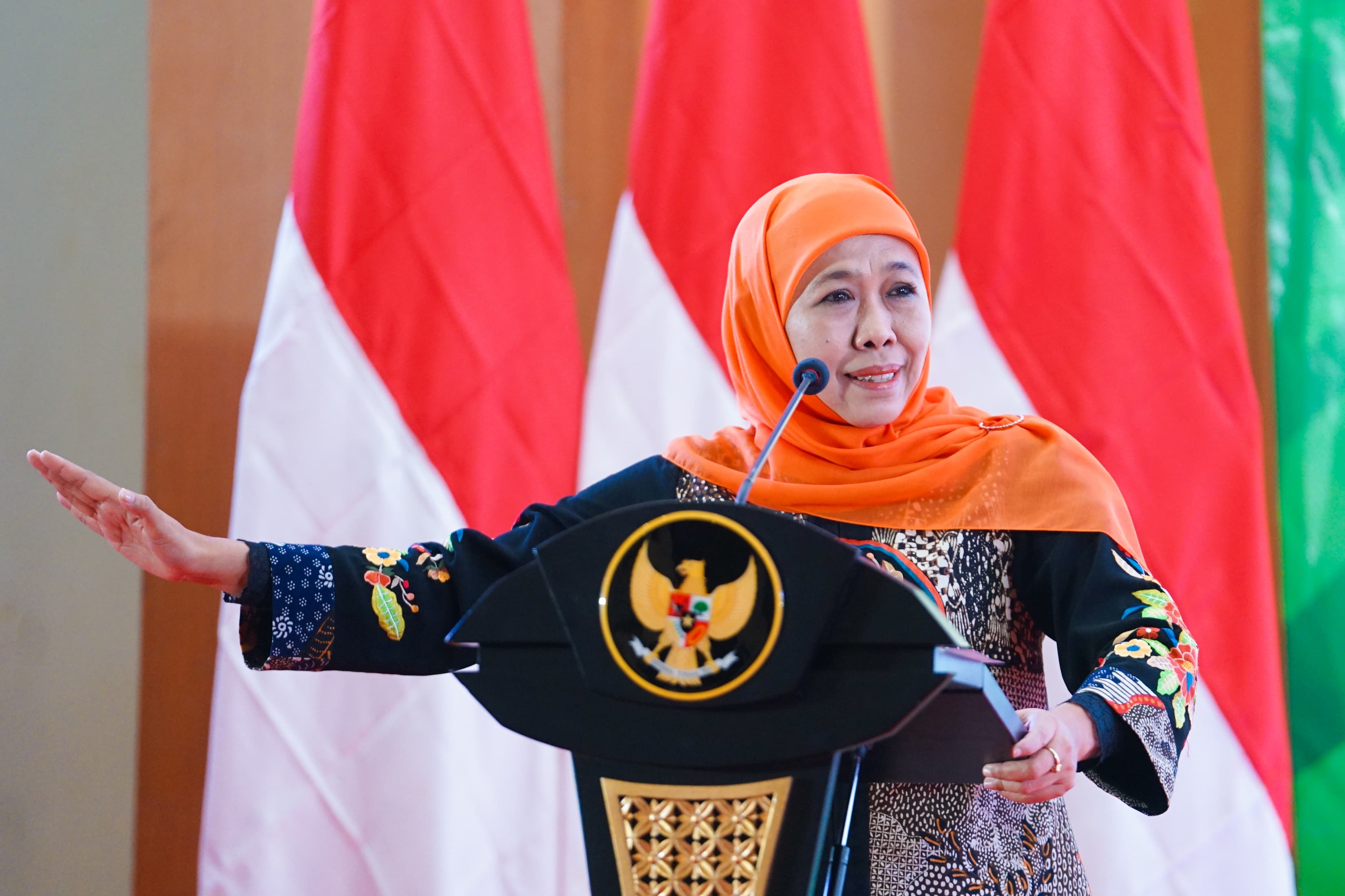 Foto: Tingkat Kemiskinan Jatim Turun Jadi 9,50 Persen, Gubernur Khofifah: Hasil Perlindungan Sosial dan Pemberdayaan Masyarakat Kita Tepat Sasaran