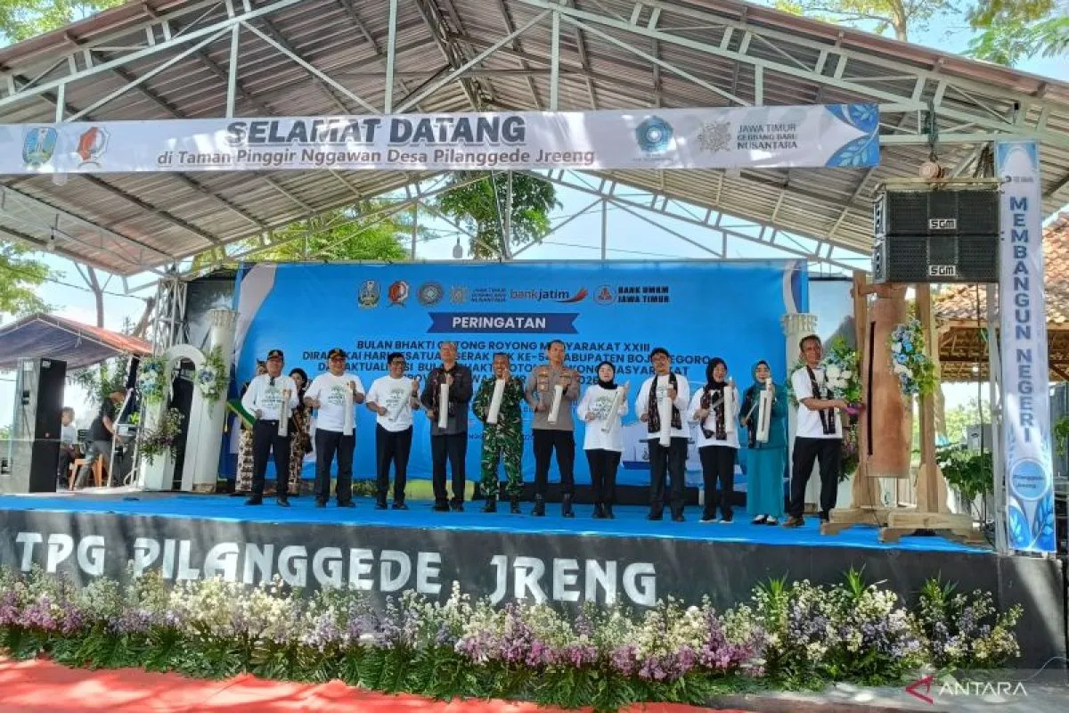Foto: PEMPROV JATIM AJAK MASYARAKAT LESTARIKAN BUDAYA GOTONG ROYONG