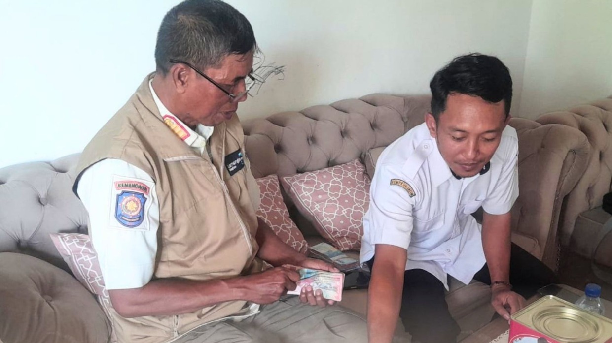 Foto: DORONG PENINGKATAN PAD, PEMERINTAH DESA MANTUP INTENSIFKAN PERCEPATAN PEMBAYARAN PBB
