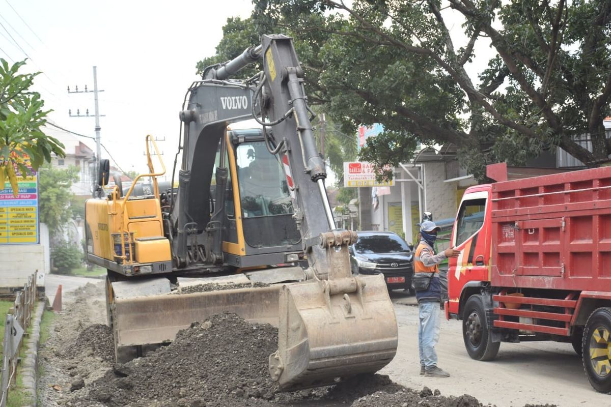 Foto: Tahun 2026, Pemkab Lamongan Rekonstruksi 56 Ruas Jalan 40 Kilometer