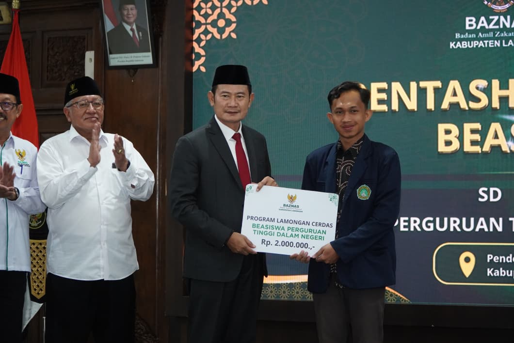 Foto: Pendidikan Jadi Penentu IPM, Pemkab Lamongan Perluas Akses Beasiswa untuk Generasi Muda