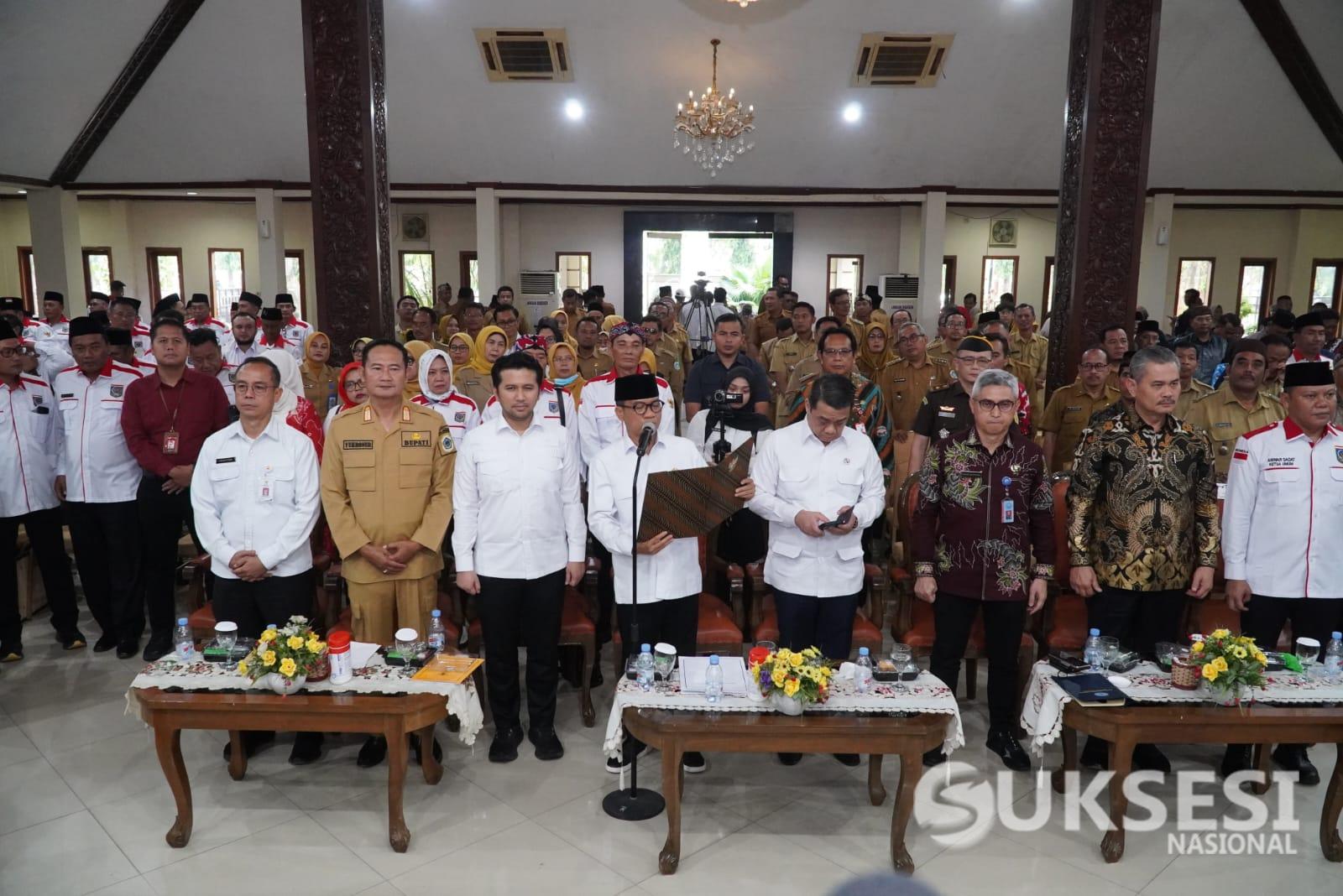 Foto: MENTERI DESA APRESIASI PENGUATAN PEMBERDAYAAN DESA DI LAMONGAN
