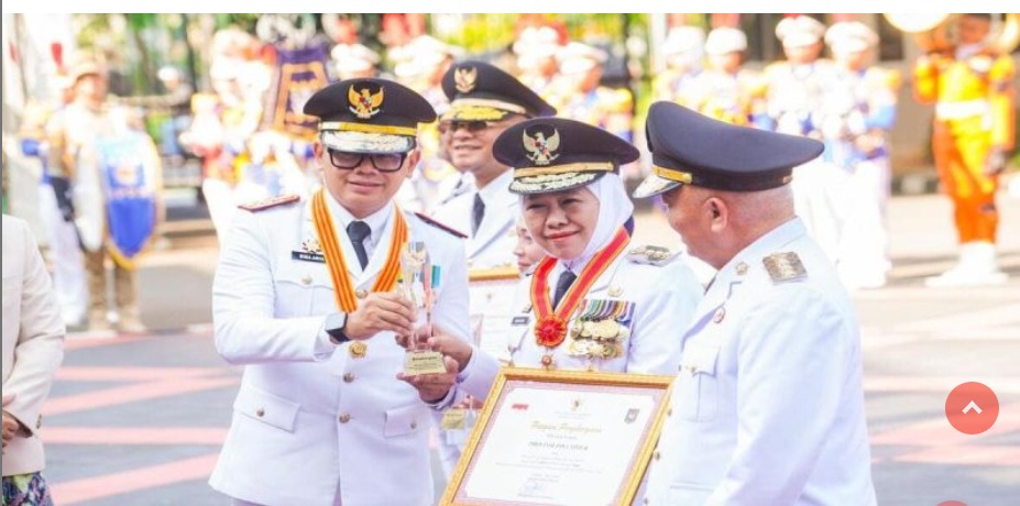 Foto: Jatim Borong Penghargaan Nasional, Khofifah Dorong Layanan Publik Lebih Cepat
