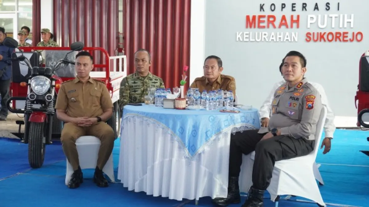 Foto: Dandim 0812 dan Forkopimda Lamongan Turut Dalam Vicon Peresmian KDKMP Serentak
