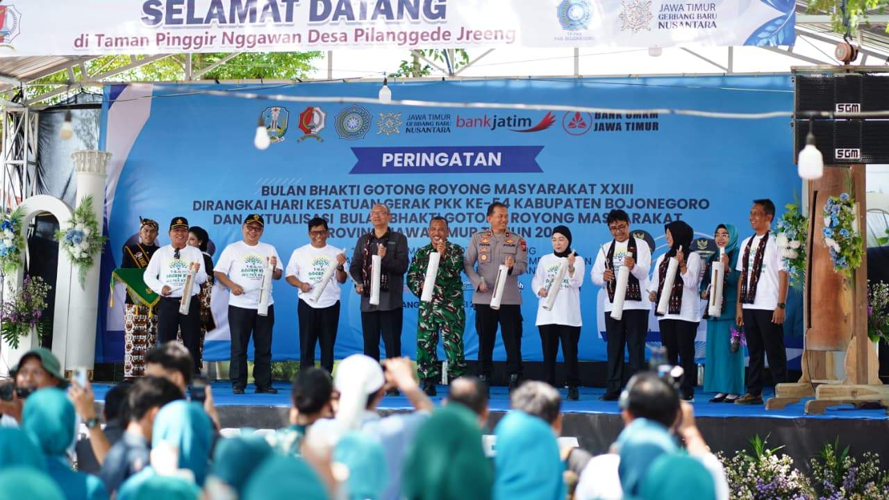 Foto: Peringatan BBGRM XXIII 2026 Kabupaten Bojonegoro, Menghidupkan Kembali Nilai Gotong Royong melalui Tradisi Menuju Aksi Nyata Kemandirian Desa