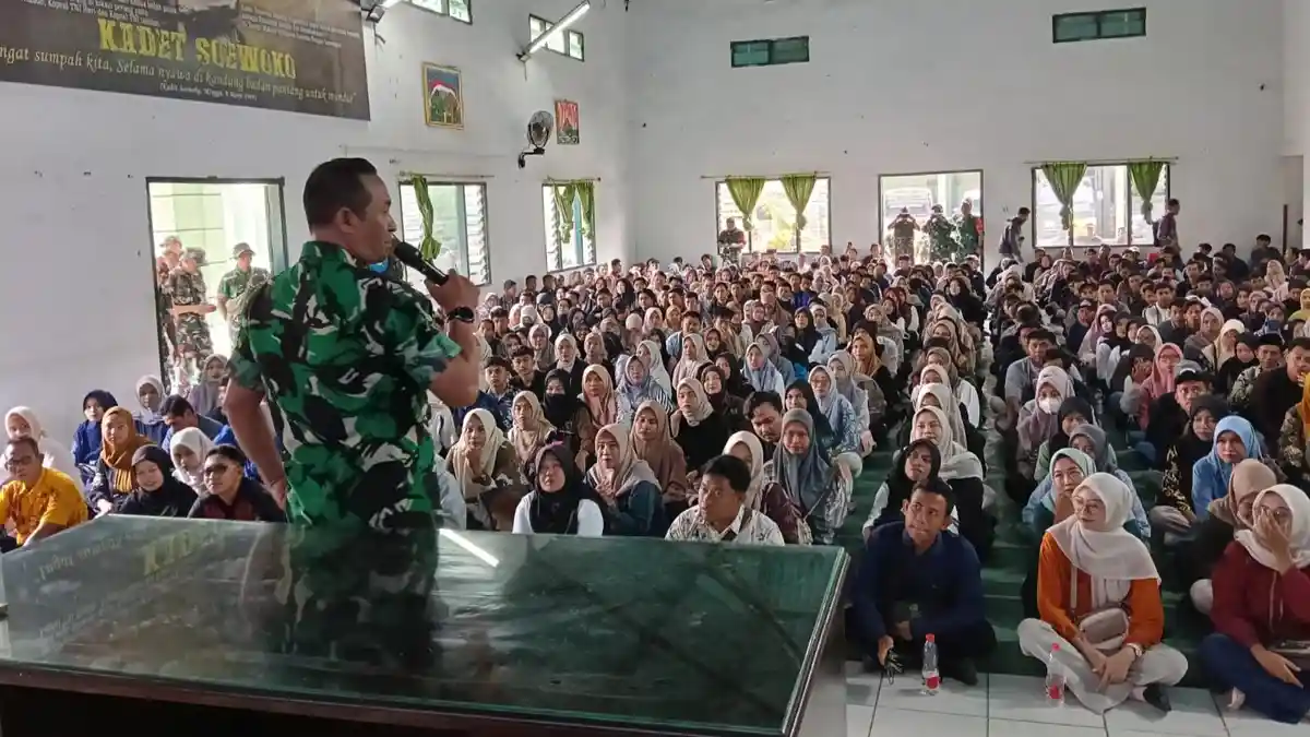 Foto: DANDIM 0812 LAMONGAN MATANGKAN KESIAPAN RATUSAN PENGURUS KDKMP JELANG PELUNCURAN