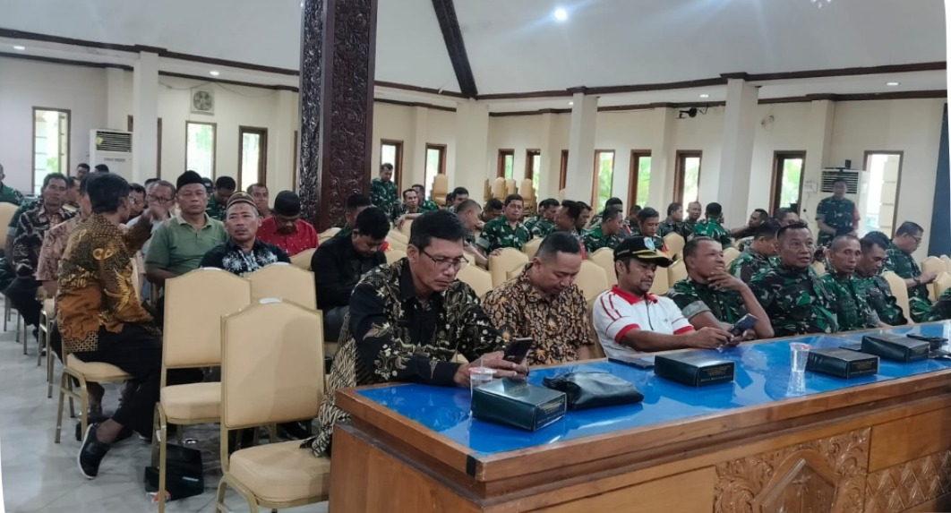 Foto: DINAS PMD KABUPATEN LAMONGAN IKUTI RAKOR PERSIAPAN LAUNCHING KDMP