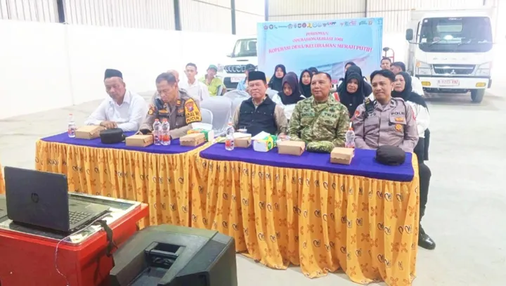 Foto: PRESIDEN RI RESMIKAN 1.061 KDKMP, KECAMATAN PUCUK LAMONGAN IKUT SECARA VIRTUAL