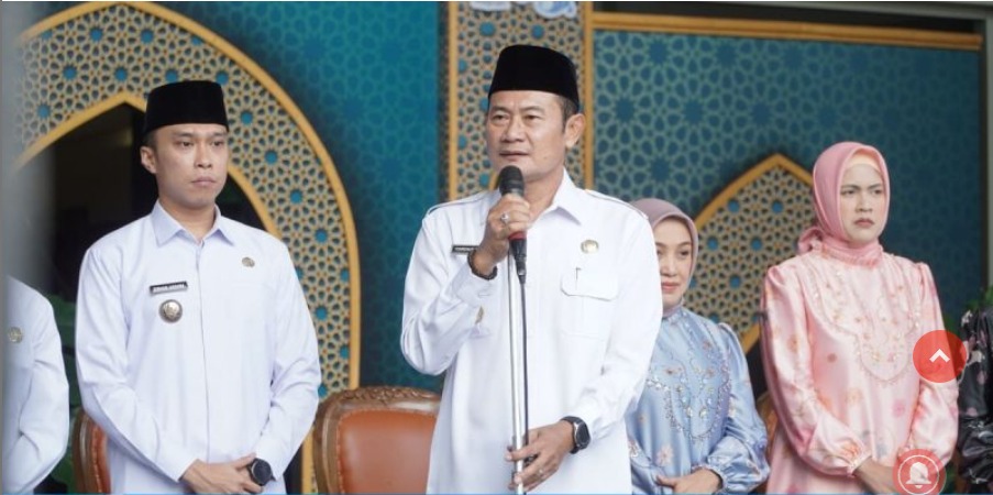Foto: Halal Bihalal Pemkab Lamongan 2026, Bupati Yuhronur Tekankan Disiplin Kerja di Tengah Tekanan Efisiensi