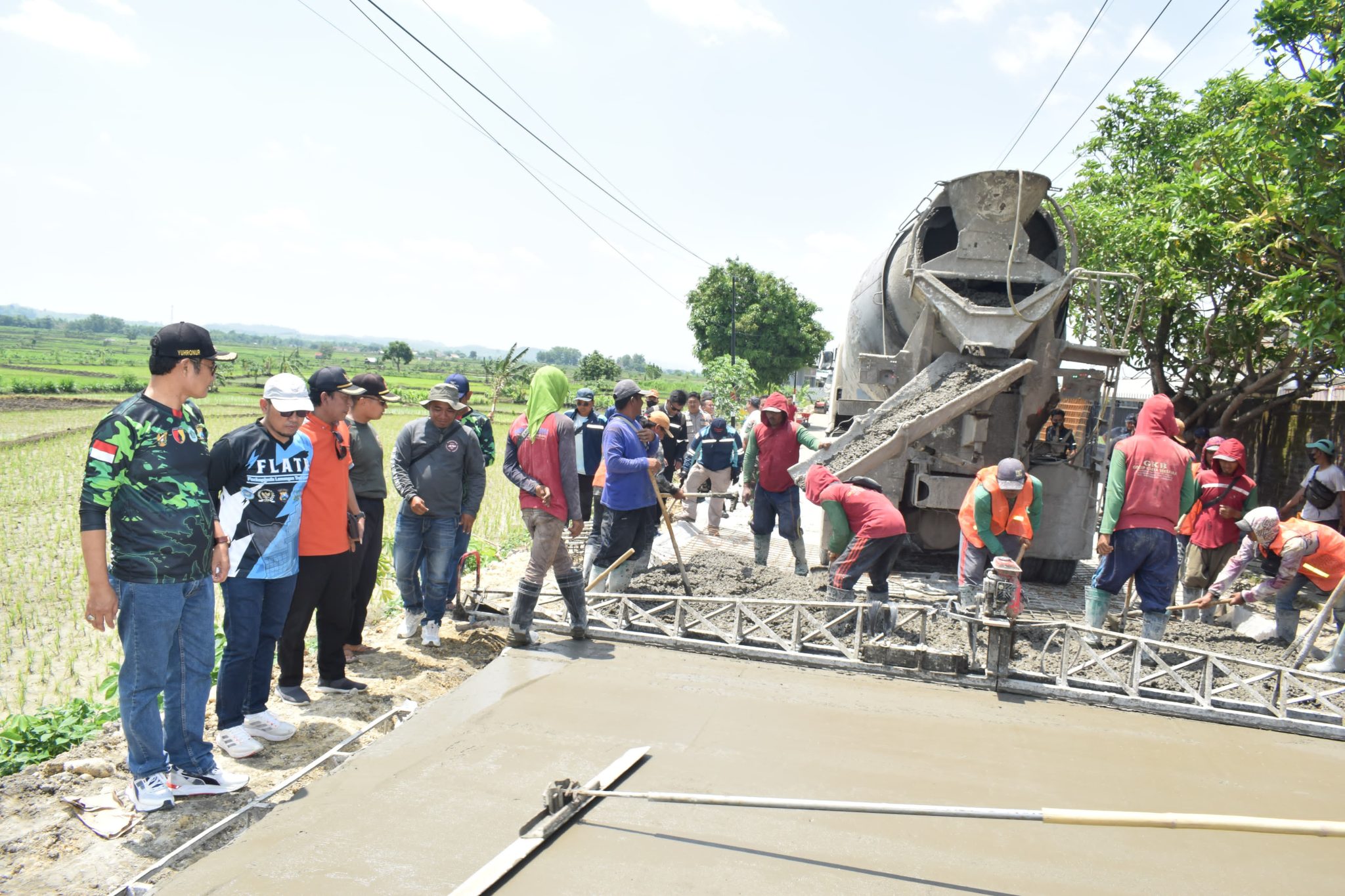 Foto: Infrastruktur Jalan Lamongan Kian Mantap, Pemkab Rekonstruksi 56 Ruas Lewat Program Jamula 2026