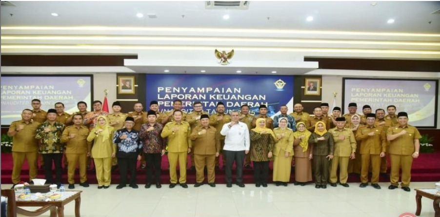 Foto: Bupati Lamongan Setor LKPD 2025, BPK Siap Audit