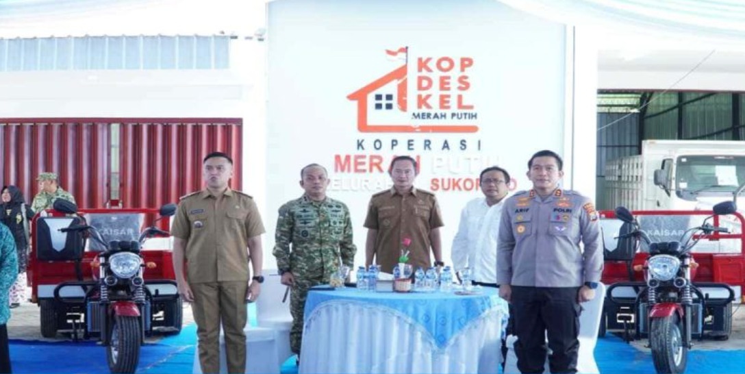 Foto: LAMONGAN JADI DAERAH TERDEPAN KOPERASI MERAH PUTIH DI JATIM