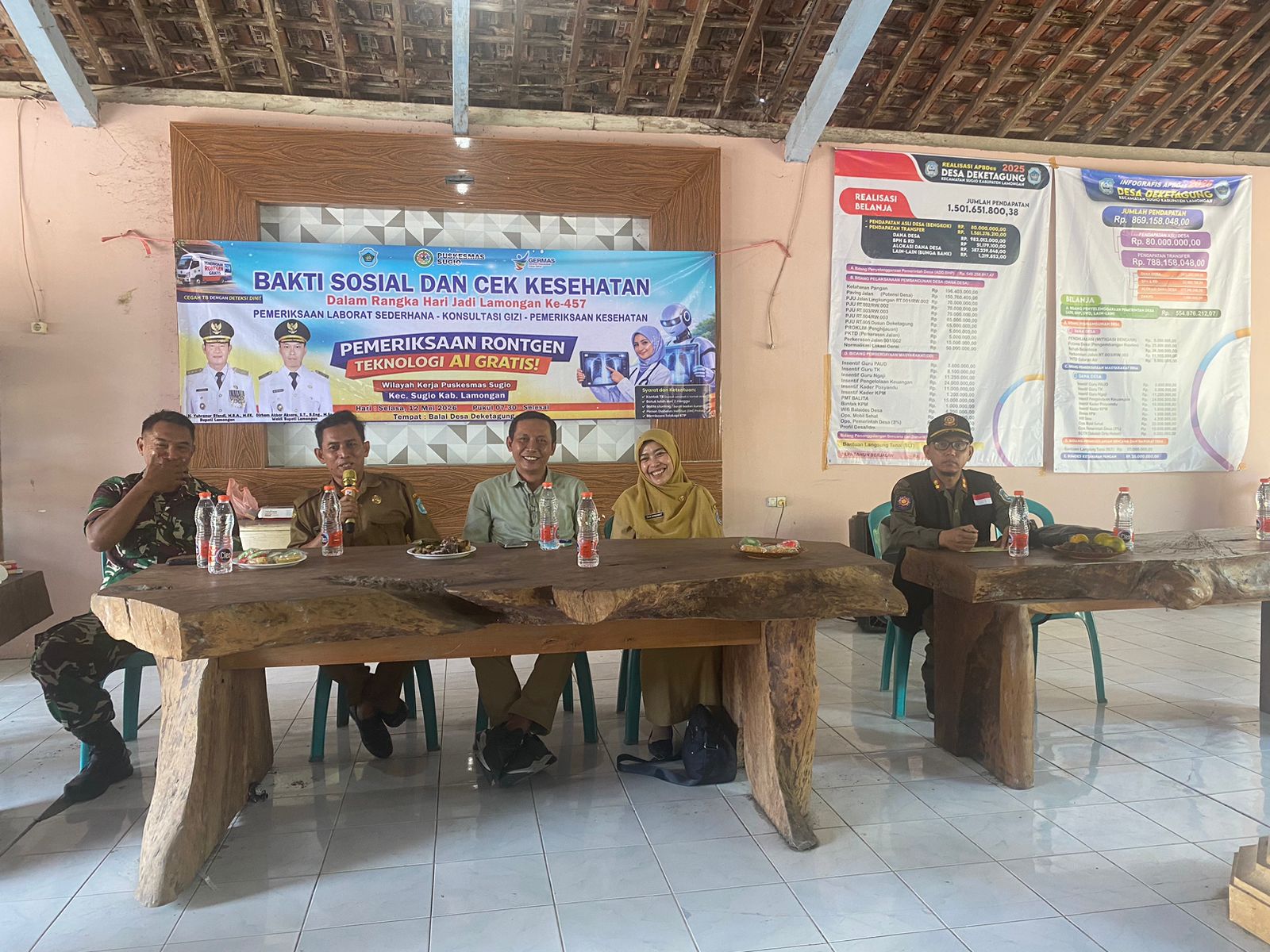 Foto: WARGA ANTUSIAS IKUT CEK KESEHATAN GRATIS DI DESA DEKETAGUNG