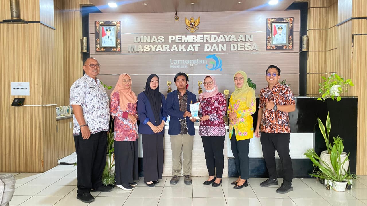 Foto: Magang di Dinas PMD Lamongan, Mahasiswa Unesa Susun Standar Pelayanan dan Optimalkan Website Dinas Hingga Antarkan Dinas PMD Raih Juara II Lomba Website Antar OPD