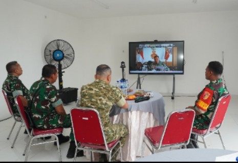 Foto: WAKIL PANGLIMA TNI PIMPIN VICON PERSIAPAN 1.000 KDKMP, LAMONGAN MATANGKAN DESA PERCONTOHAN