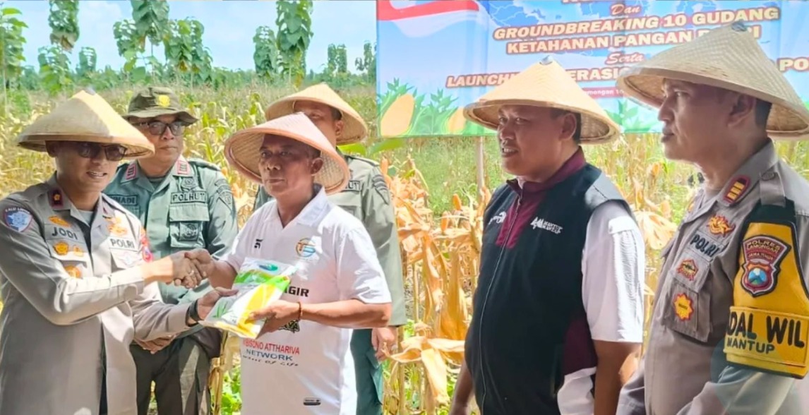 Foto: PANEN RAYA JAGUNG DAN PENGUATAN KETAHANAN PANGAN DI WILAYAH KECAMATAN MANTUP