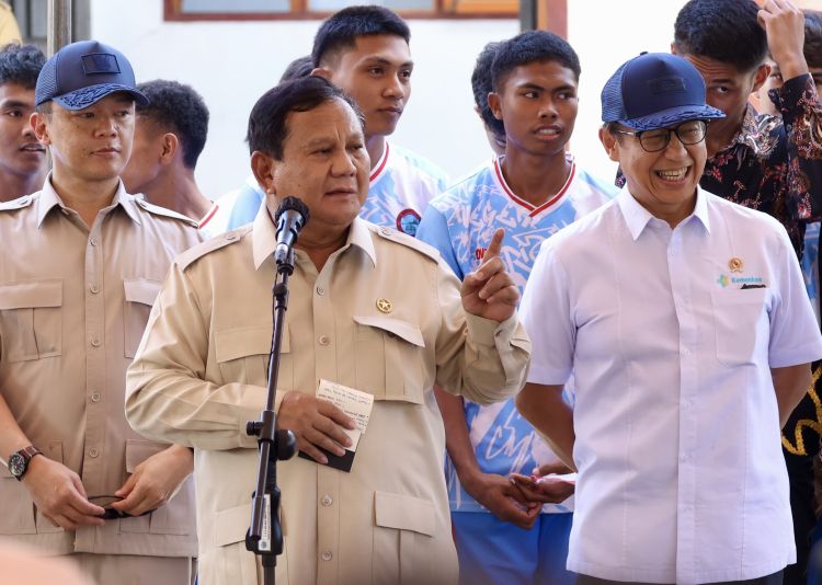 Foto: Presiden Prabowo Resmikan 1.386 Kampung Nelayan Merah Putih, Dilengkapi Pabrik Es hingga SPBN