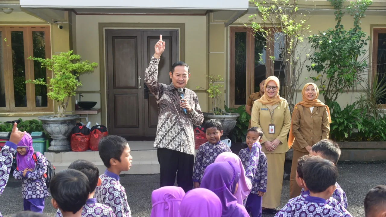 Foto: FORUM PAUD LAMONGAN GELAR PAUD LENTERA, KENALKAN SOSOK PEMIMPIN SEJAK DINI