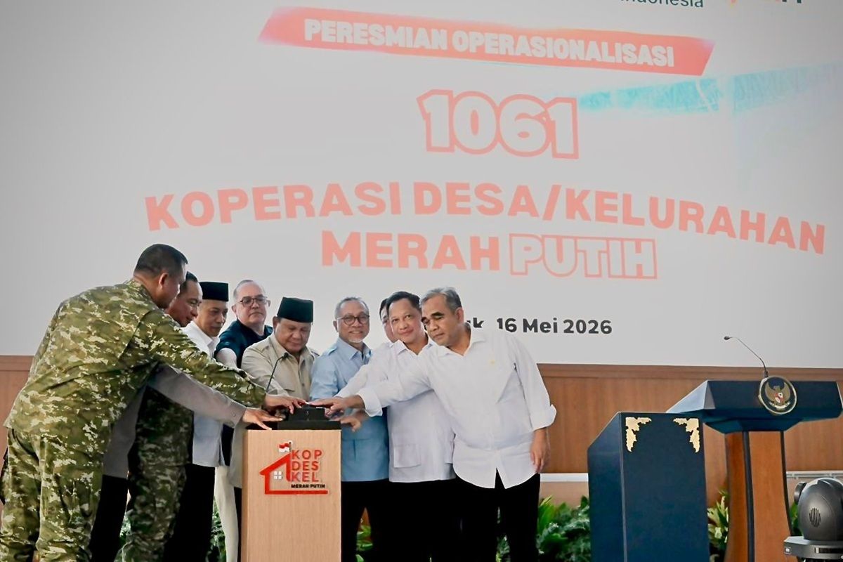 Foto: KDKMP Diresmikan Presiden, Menkop: Bukti Kehadiran Pemerintah Bangun Ekonomi Rakyat