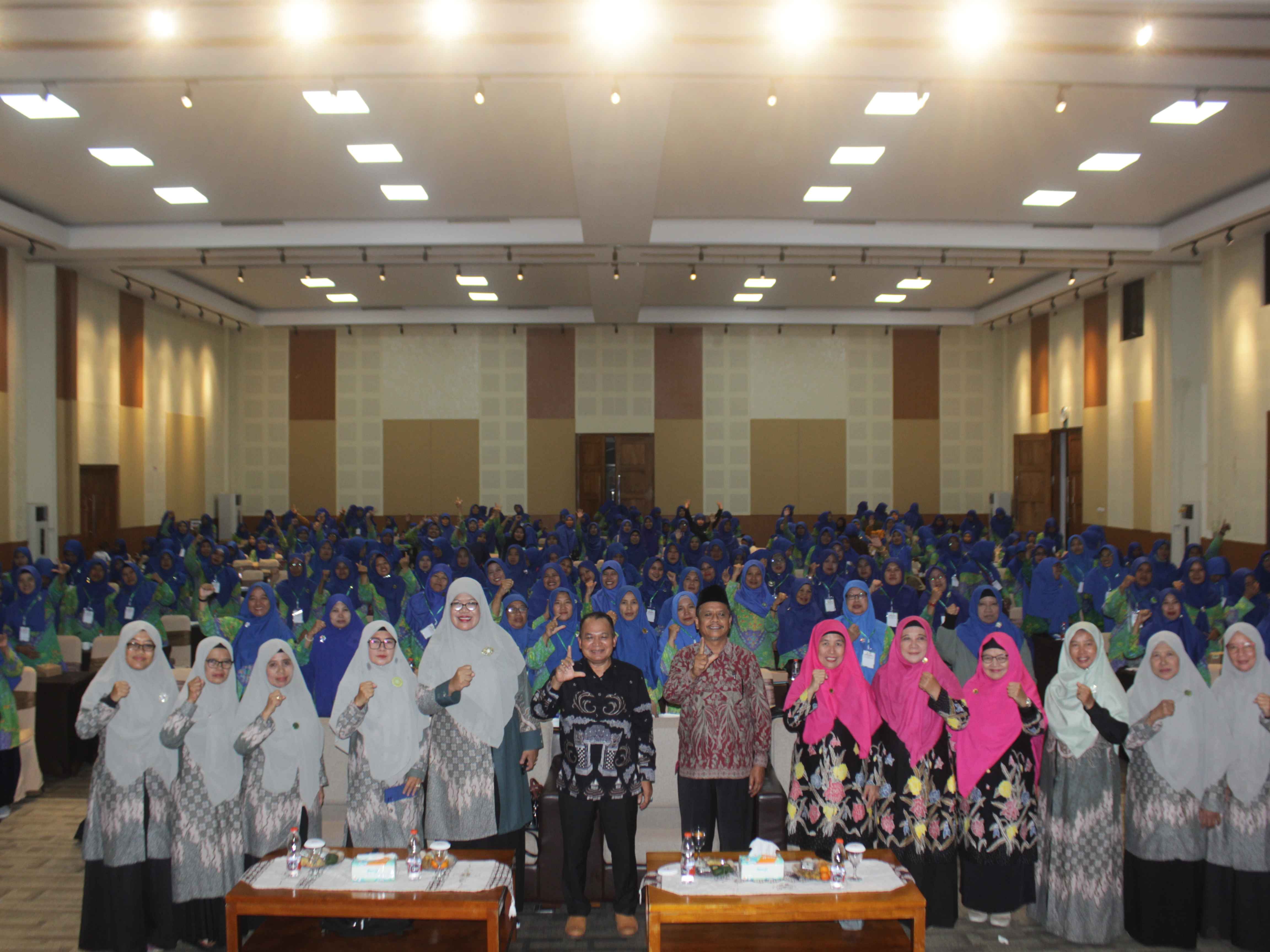 MEMBUKA DIKLAT PENGEMBANGAN KEPROFESIAN KEBERLANJUTAN BAGI GURU TK AISYIYAH (IGABA)